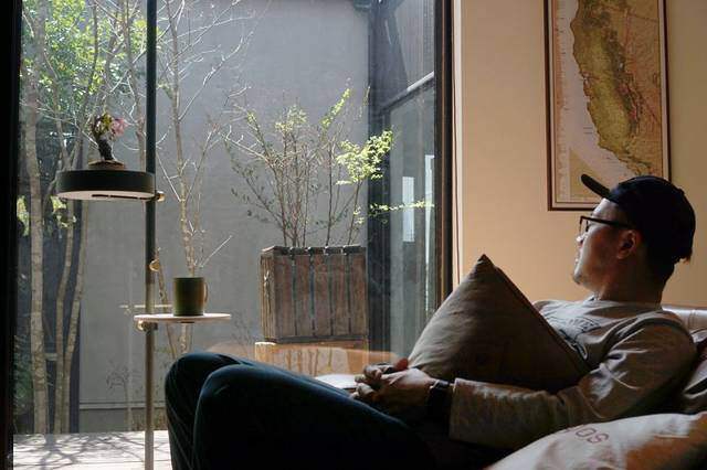 暮らしをアレンジし放題！突っ張って楽しい新感覚インテリア