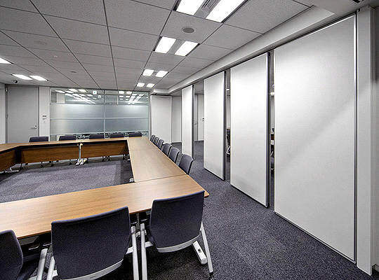 移動できる間仕切り「スライディングウォール」で空間を有効活用しよう！