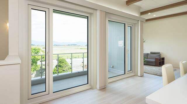 サッシの交換リフォームの費用相場はどれくらい？必要性やメリットも