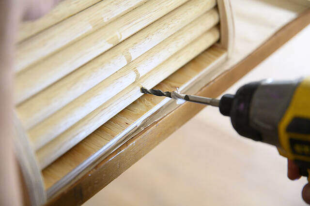 クセになるこの開閉式!木製ブレッドケースDIYで叶える“シャレ収納”