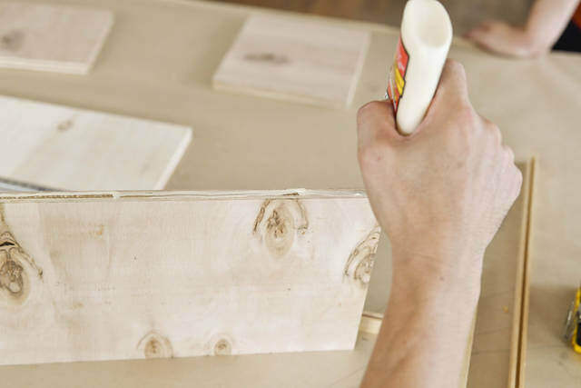 3つの木材で簡単スッキリ!開け閉め楽々なスライドドアラックをDIY!