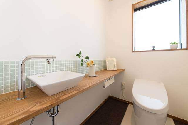 オシャレなトイレは手洗いカウンターが主役！参考実例5選！
