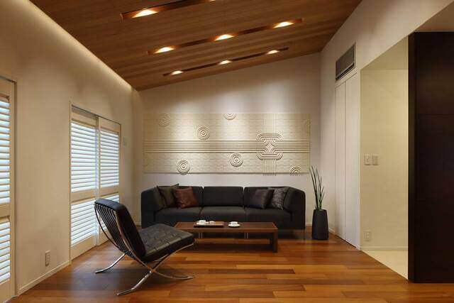 お部屋のイメージを一新!天井リノベーションのメリットや費用相場などを解説