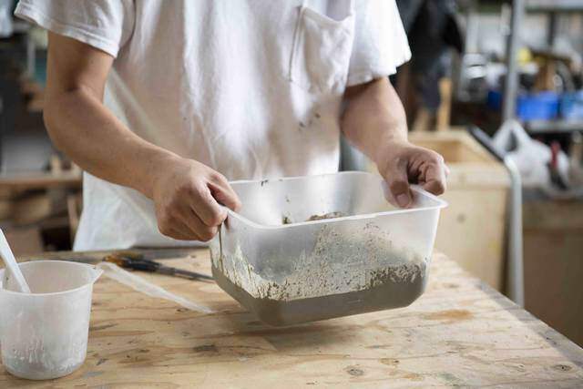 丸棒×セメントで作るDIY傘立て!自宅の玄関サイズにオーダーメイド