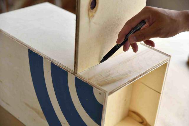 ルーターが消えた...！？ゴチャつく配線の目隠しラックをDIY