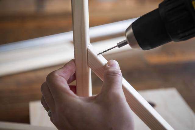 魅せて、映える、三段ラック!2つの木材でかんたんDIY!