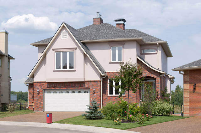 外構工事を成功させるポイントは？外構工事の施工例と注意点