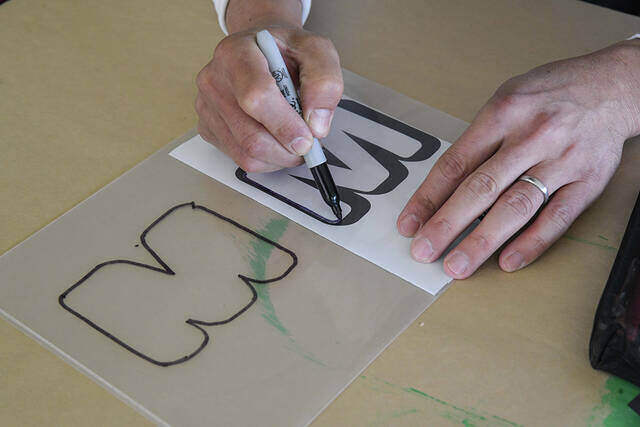 低予算でも“映える”部屋に!3000円以下で作る「#間接照明のある暮らし」