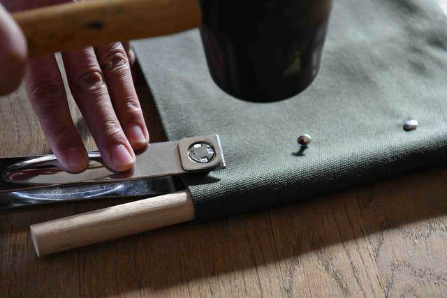 縫わずに作れるキャンバスラック 。屋内外問わず吊るして収納！