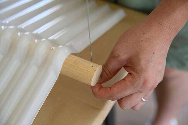完成までたったの3ステップ！アジアを感じる“トタン屋根ランプ”をDIY