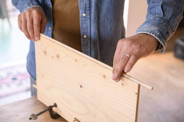 お部屋に春(スプリング)到来!バネを活用した技アリ収納棚をDIY