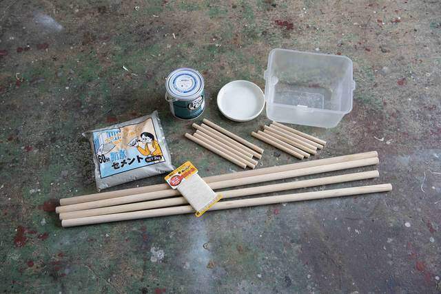 丸棒×セメントで作るDIY傘立て!自宅の玄関サイズにオーダーメイド