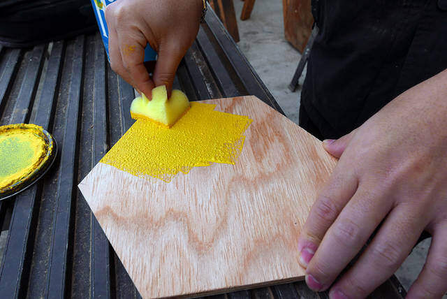 ハニカムデザインで洒落度アップ！壁掛けプランターの作り方！