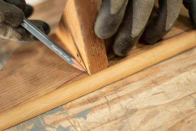 たった4枚の板でベンチが完成！侘び寂びを感じる和モダン家具