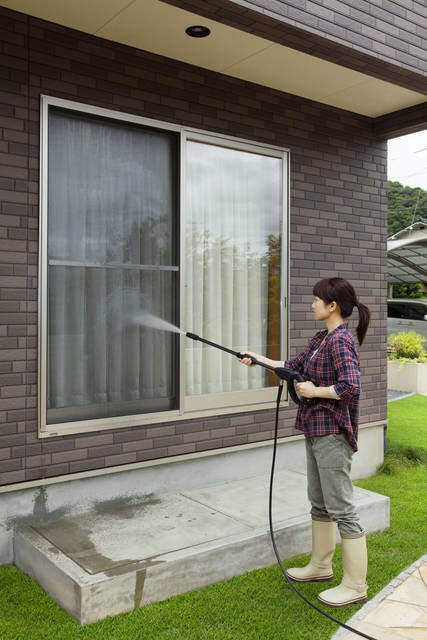 今年の大掃除はネクストレベルへ！高圧洗浄機でお家丸ごとさっぱり年越し。