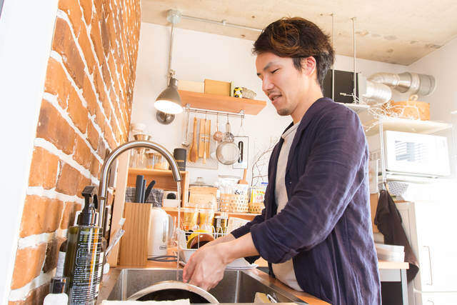 憧れブリックウォールもリノベ賃貸で叶う！優しい陽射しの開放感