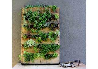 狭小ベランダでも植物と暮らす! パレットプランターをDIY | カシワバラさんの暮らし。