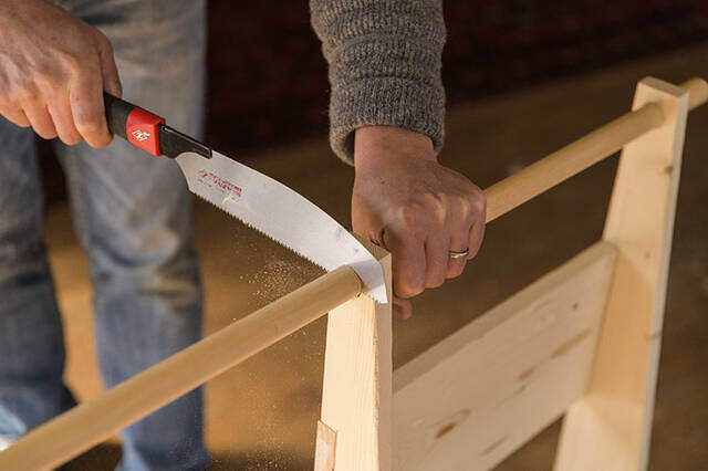 “歩くディスプレイ”なら模様替えし放題!機能性◎な開閉式ワゴンラックをDIY