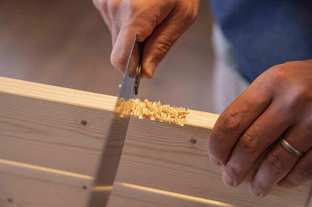 呼ばれて飛び出る便利ラック！？童心をくすぐられる変形DIYレシピ現る