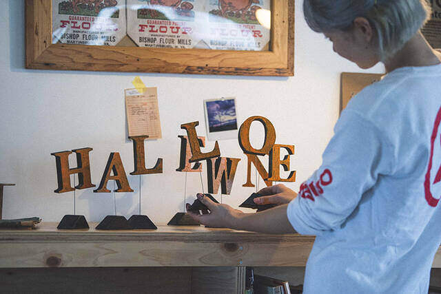 今年のハロウィンは塗って・割る!ムード抜群の本格派飾りをかんたんDIY