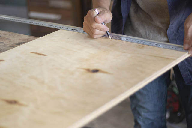 有孔ボード、作れるって知ってた??自分だけのペグボードをDIY!