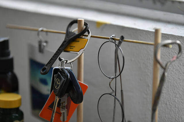 “片付け”がこんなに楽しい!デスク周りの“小物戦争”に終止符を打つオーガナイザーをDIY