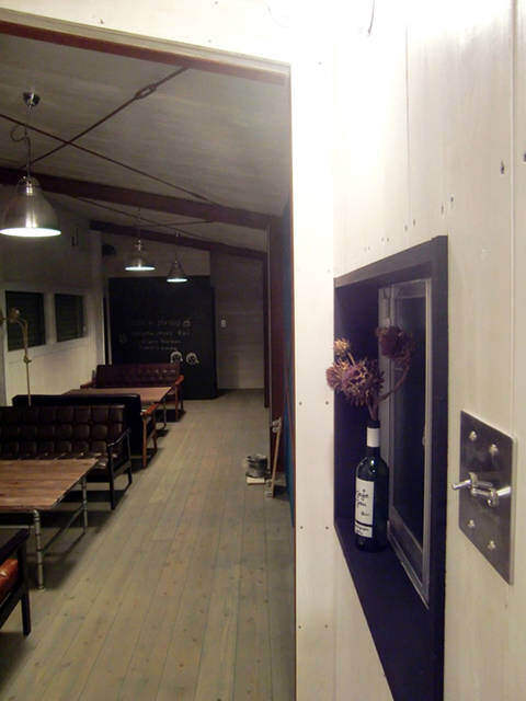 倉庫や古民家がカフェに変身?!リノベーション事例と物件選びのポイント