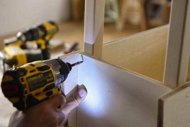 ベランダをもっと楽しもう！2段プランターラックをDIY。