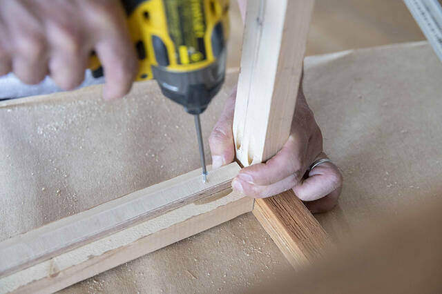 暮らしを上げるタイル天板。海外ライクなサイドテーブルをDIY