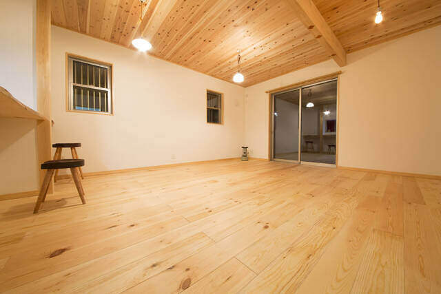 畳→フローリングのリフォーム、費用の相場は?DIY手順と注意点も解説!