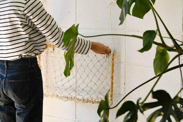 収納難民大歓喜!!コンパクト&便利な壁面収納を“アレ”で作る!