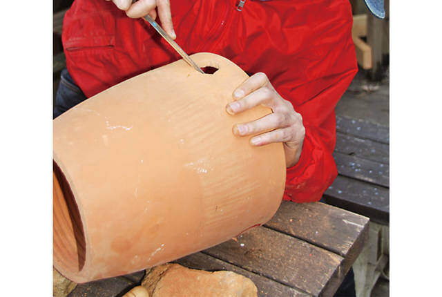 火を愉しむDIY!素焼きの鉢でタンドール窯作り!