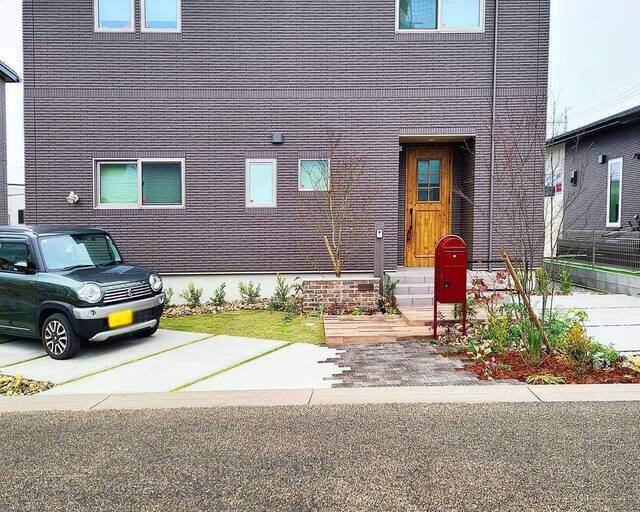 【施工例付】おしゃれな玄関アプローチはどう作る？エクステリアの基礎知識