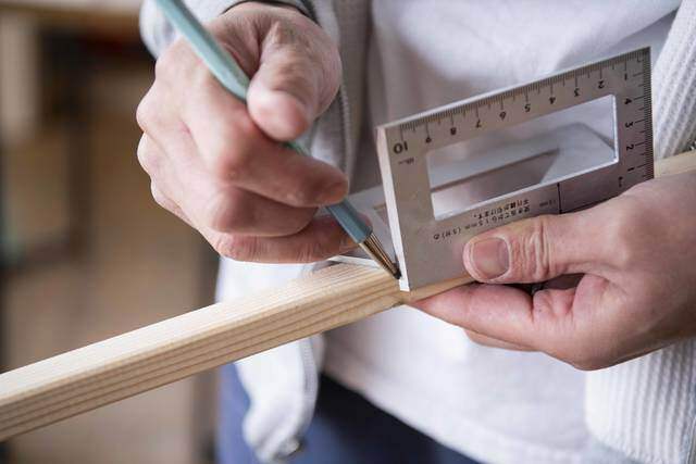 魅せて、映える、三段ラック!2つの木材でかんたんDIY!