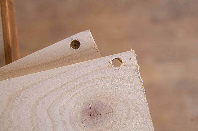 お部屋に春(スプリング)到来!バネを活用した技アリ収納棚をDIY