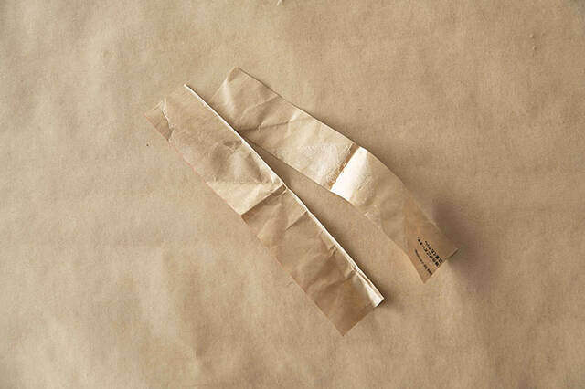 紙袋に新たな命を。お気に入りデザインでオリジナルノートDIY