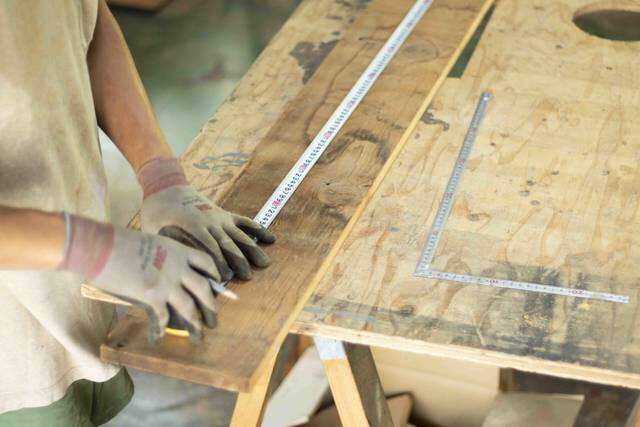 たった4枚の板でベンチが完成！侘び寂びを感じる和モダン家具