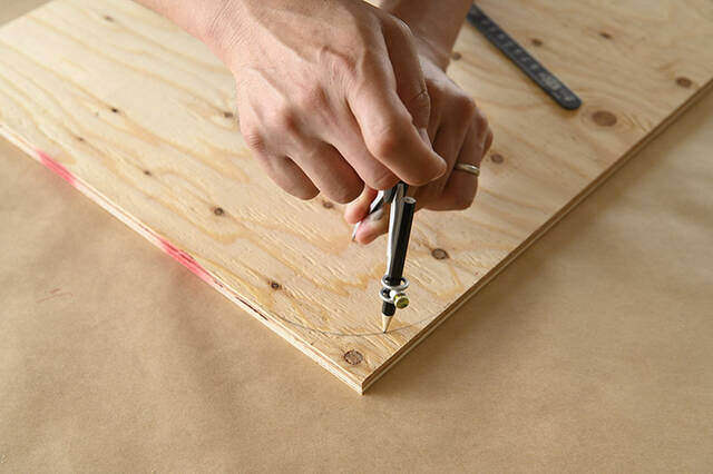 IKEAで人気の“アレ”に新提案!服・靴・バッグ全て収納可能な万能ラックをDIY