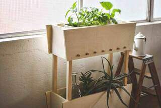 ベランダをもっと楽しもう!2段プランターラックをDIY。 | カシワバラさんの暮らし。