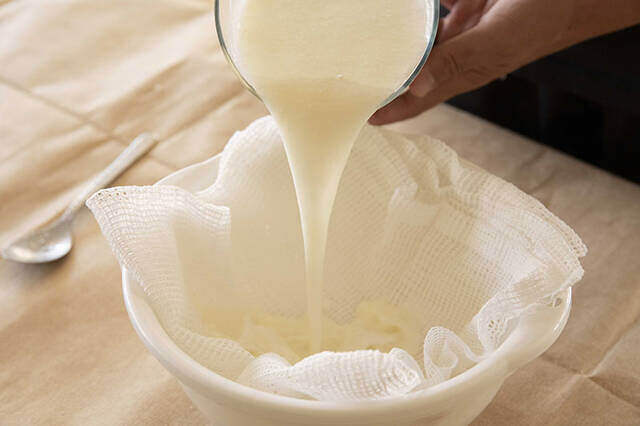 歴史を知ると面白い!人気塗料“ミルクペイント”をDIYしてみよう