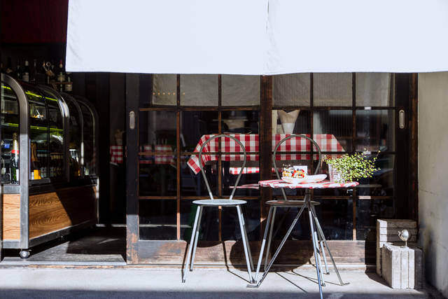 倉庫や古民家がカフェに変身?!リノベーション事例と物件選びのポイント