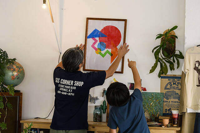 捨てるはずのマットを芸術へ!?親子で楽しむスタンプアートDIY