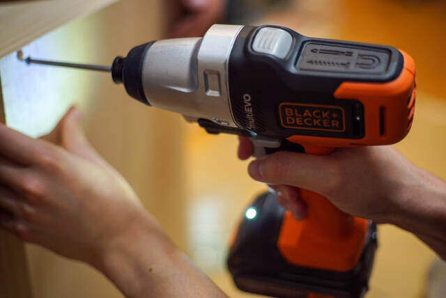 工具選び問題は1台12役の“新型”マルチエボが解決!軽量化&作業量UPを実現