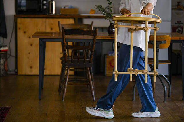 園芸コーナーにもDIYのヒントあり!“クロスクリップ”を使ったアジアンなサイドテーブル