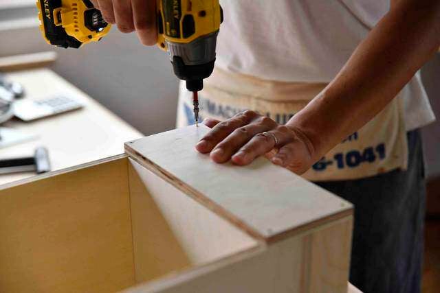 ルーターが消えた...！？ゴチャつく配線の目隠しラックをDIY