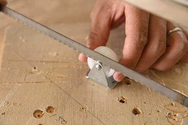 釣り用品の思わぬ活用法!?憧れの壁付けアームライトをDIY