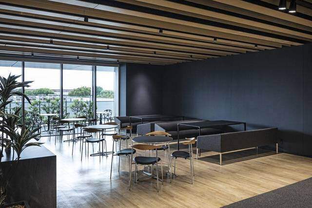 社員のモチベアップ!オシャレな事務所の参考実例