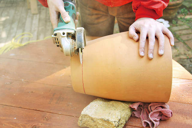 火を愉しむDIY!素焼きの鉢でタンドール窯作り!