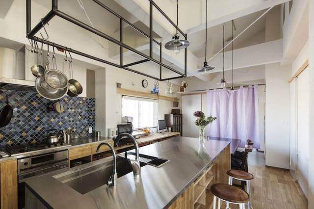 アイランドキッチンの価格は? メリットやデメリットも解説