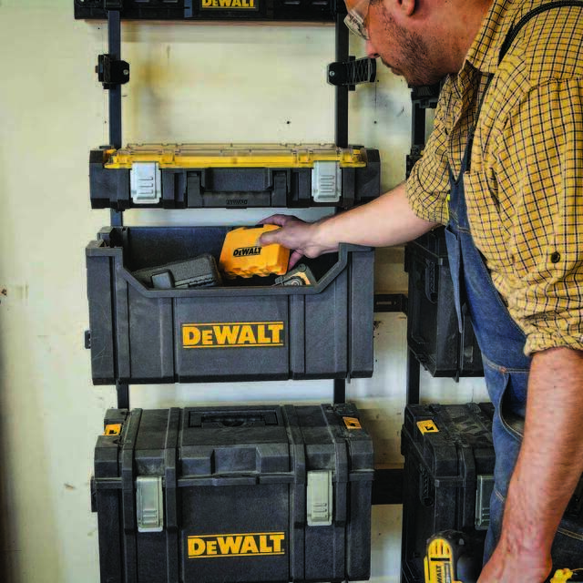 TOUGHSYSTEMはガレージと好相性!アウトドアでも使える壁掛けOKなツールボックス